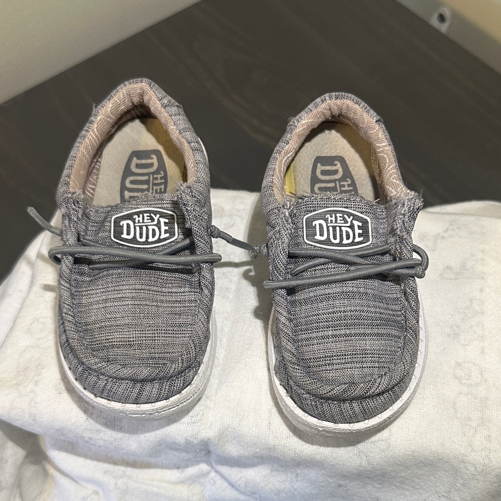 Hey Dude Wally Stretch - Toddler size 6 - gray - slip-on